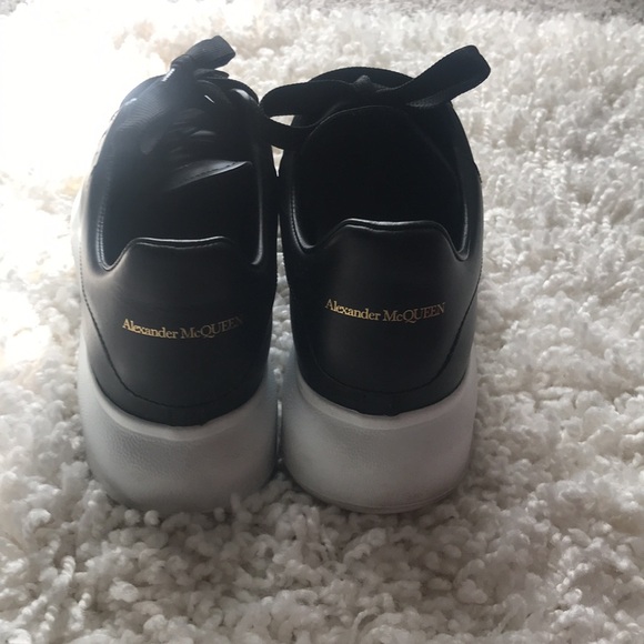 Alexander McQueen Oversized sz 39 - Picture 2 of 15